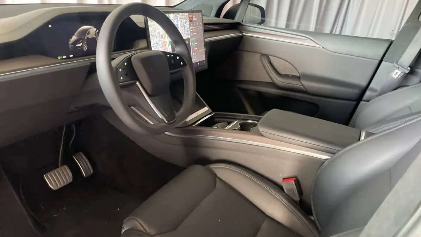 2024 Tesla Model X 7SAXCDE55RF452612