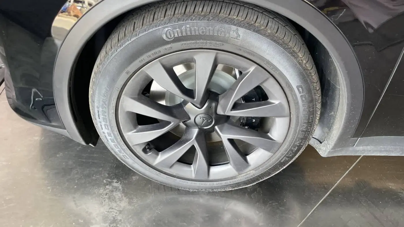 2024 Tesla Model X 7SAXCDE55RF452612