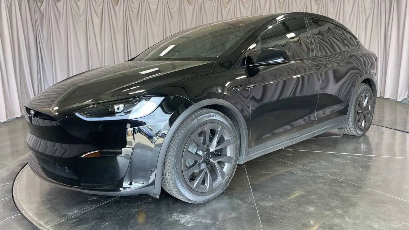 2024 Tesla Model X 7SAXCDE55RF452612