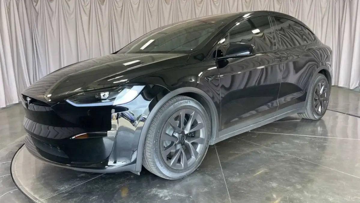 2024 Tesla Model X 7SAXCDE55RF452612
