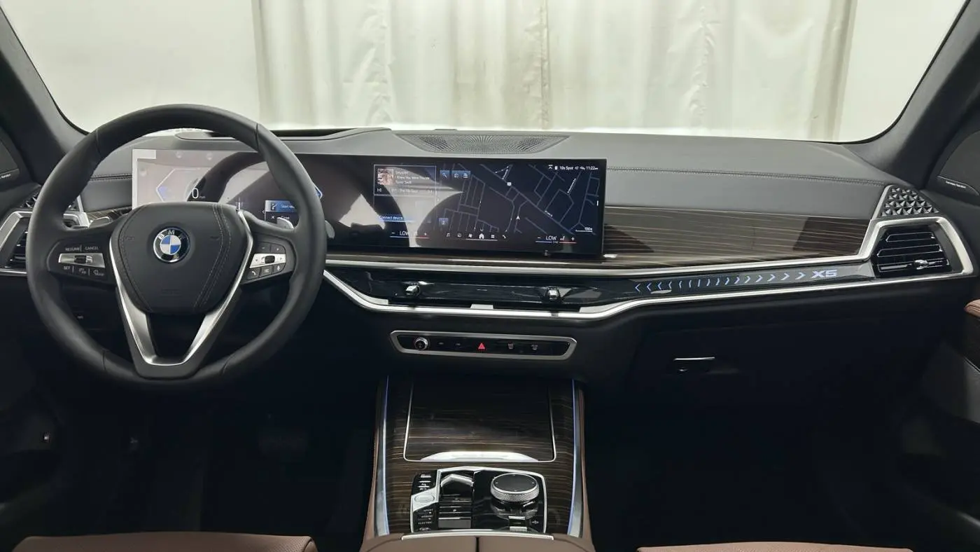2026 BMW X5 5UX43EU09T9013697