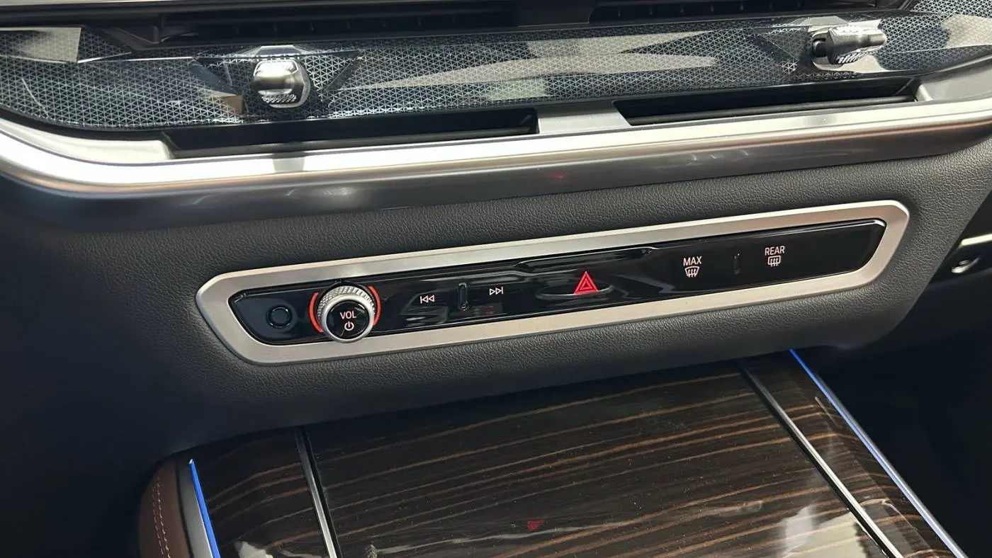 2026 BMW X5 5UX43EU09T9013697