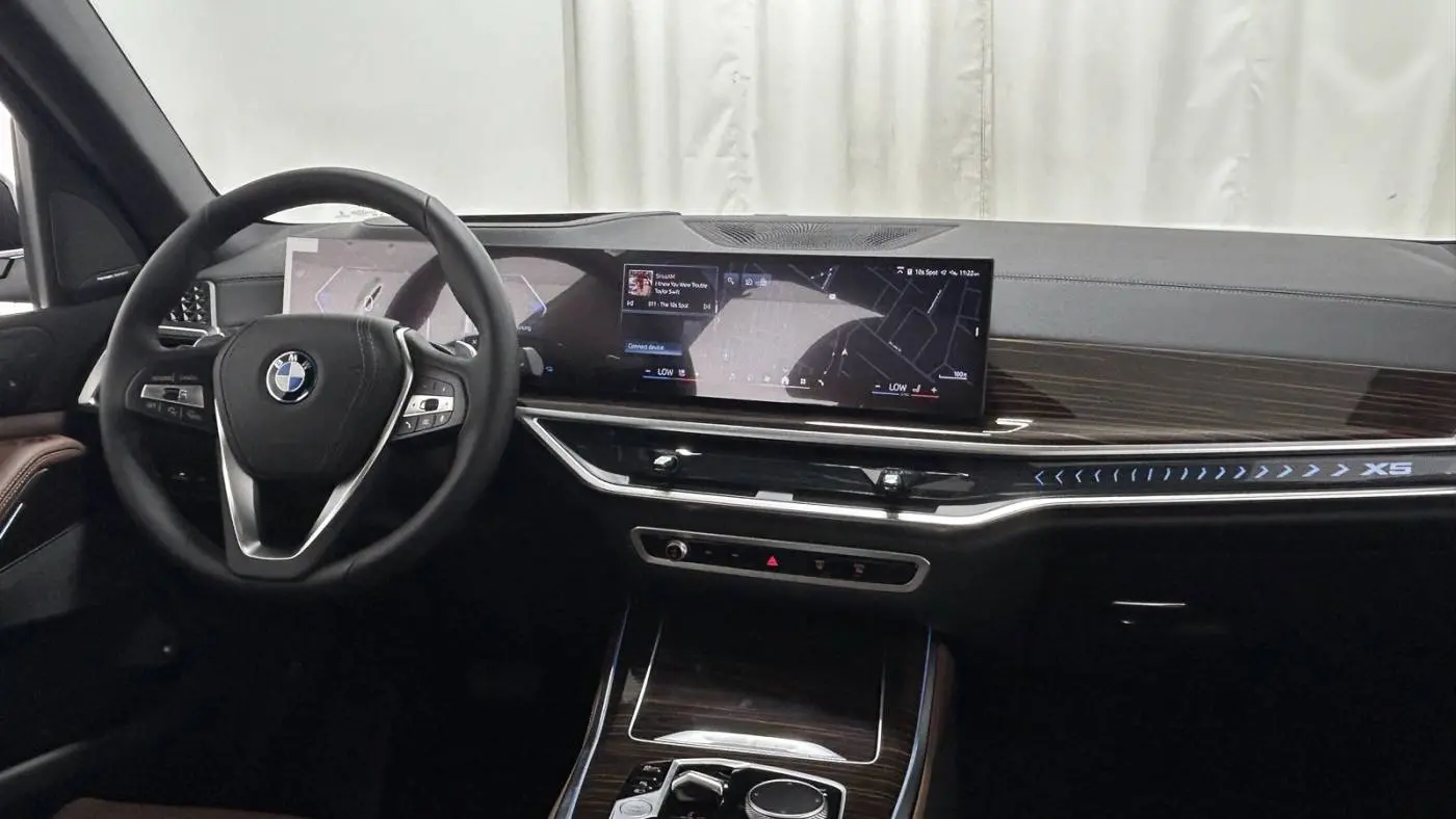 2026 BMW X5 5UX43EU09T9013697
