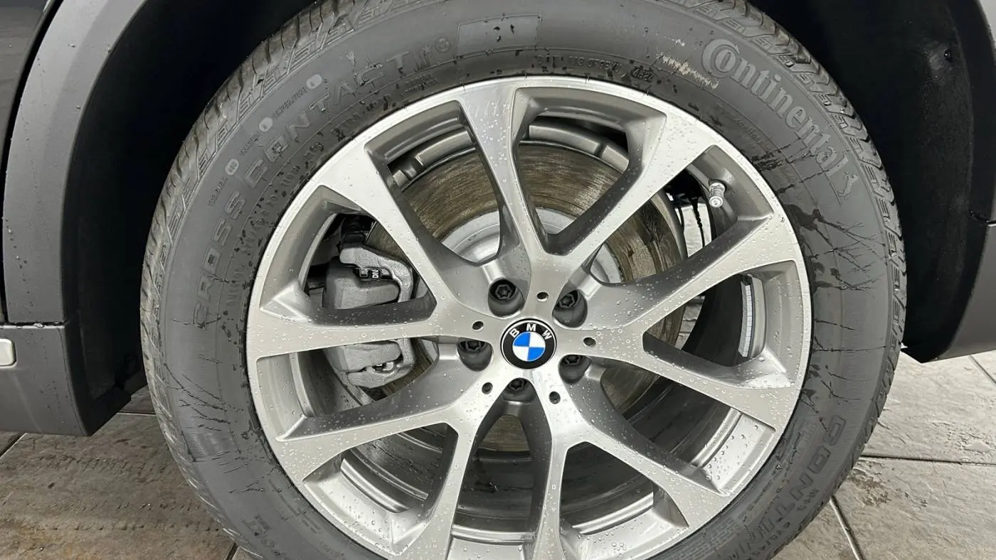 2026 BMW X5 5UX43EU09T9013697