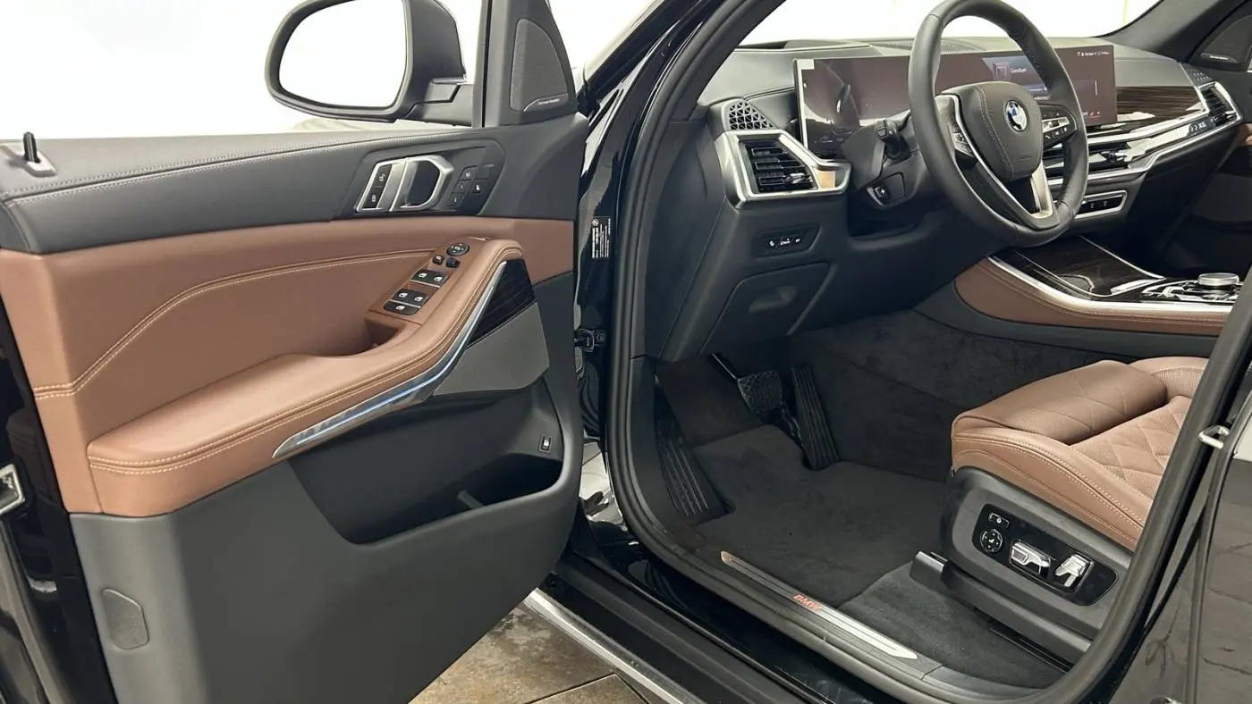 2026 BMW X5 5UX43EU09T9013697