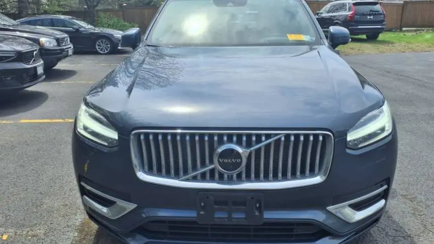 2022 Volvo XC90 YV4H60CL5N1863916
