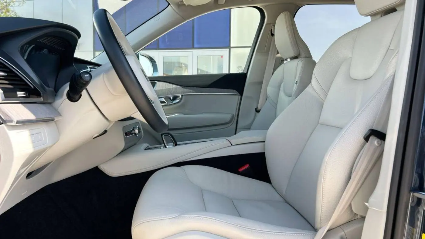 2025 Volvo XC90 YV4H60PE4S1303554