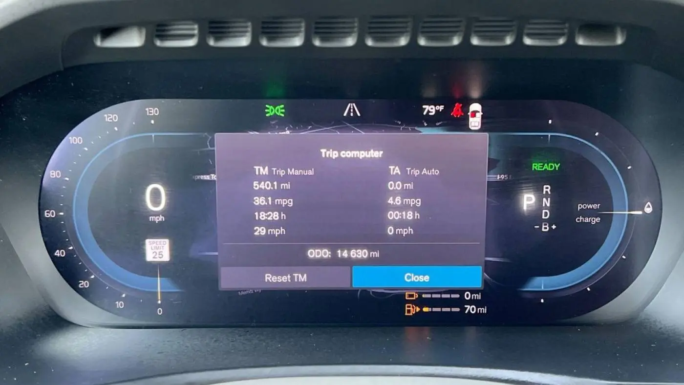 2025 Volvo XC90 YV4H60PE4S1303554