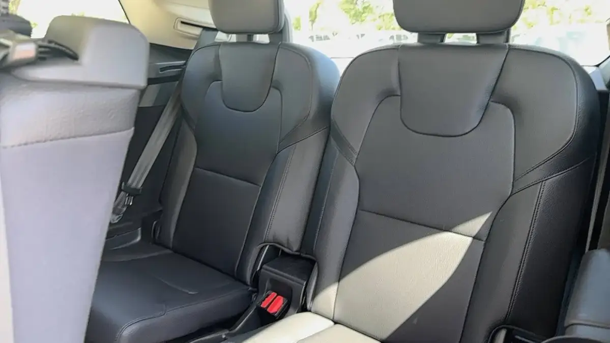 2022 Volvo XC90 - Images - 15