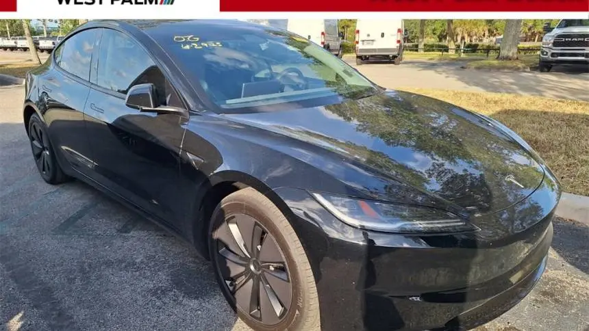 2025 Tesla Model 3 5YJ3E1EB5SF887646