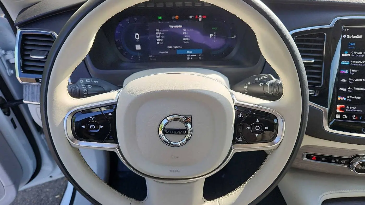 2023 Volvo XC90 YV4H60CW4P1953782