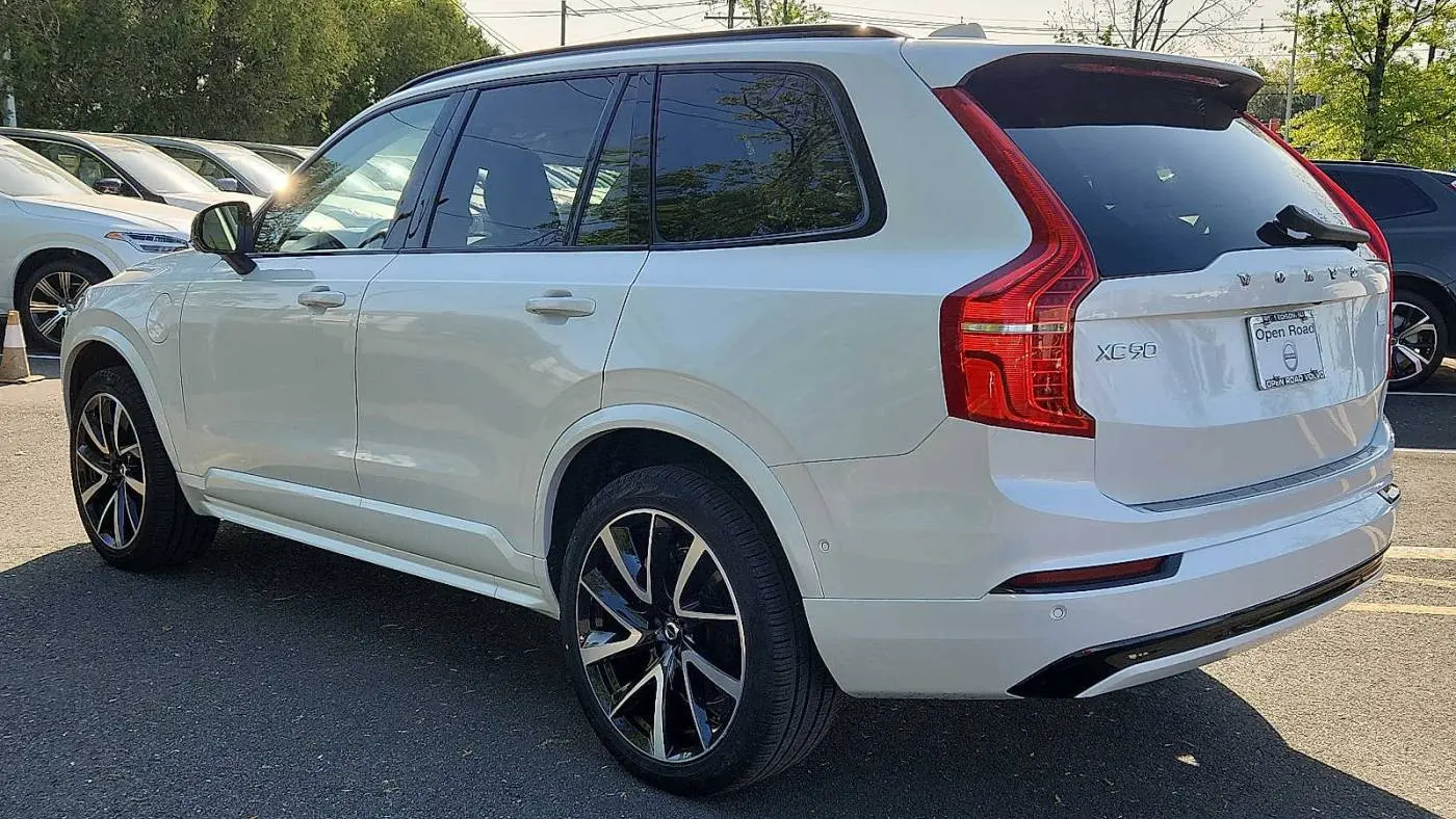 2023 Volvo XC90 YV4H60CW4P1953782