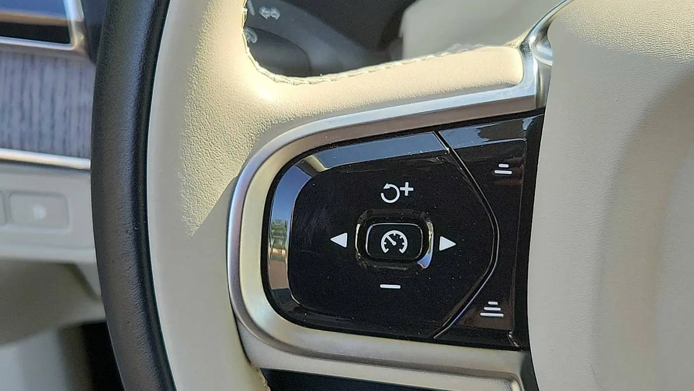 2023 Volvo XC90 YV4H60CW4P1953782