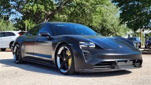 2022 Porsche Taycan - Images - 9