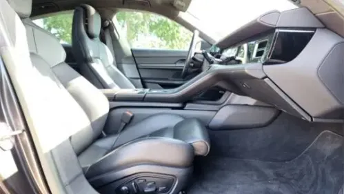 2022 Porsche Taycan - Images - 20