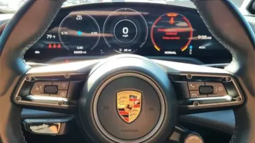 2022 Porsche Taycan - Images - 26