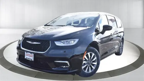 2025 Chrysler Pacifica 2C4RC1S75SR550110