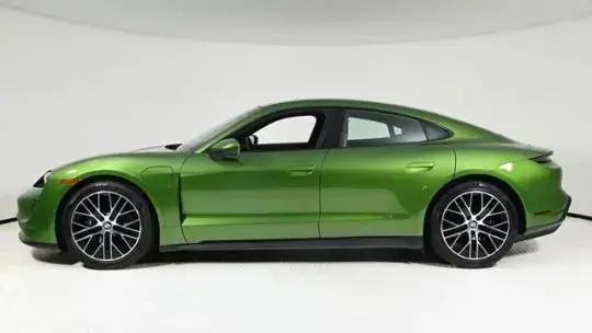 2023 Porsche Taycan - Images - 2