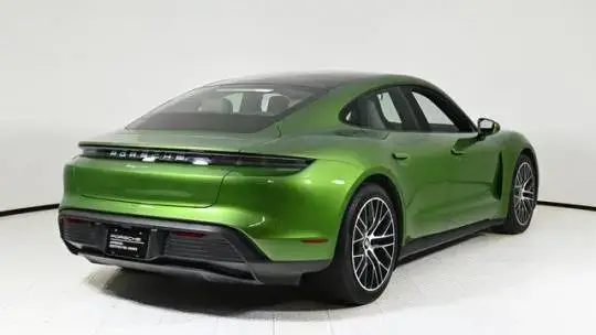 2023 Porsche Taycan - Images - 7