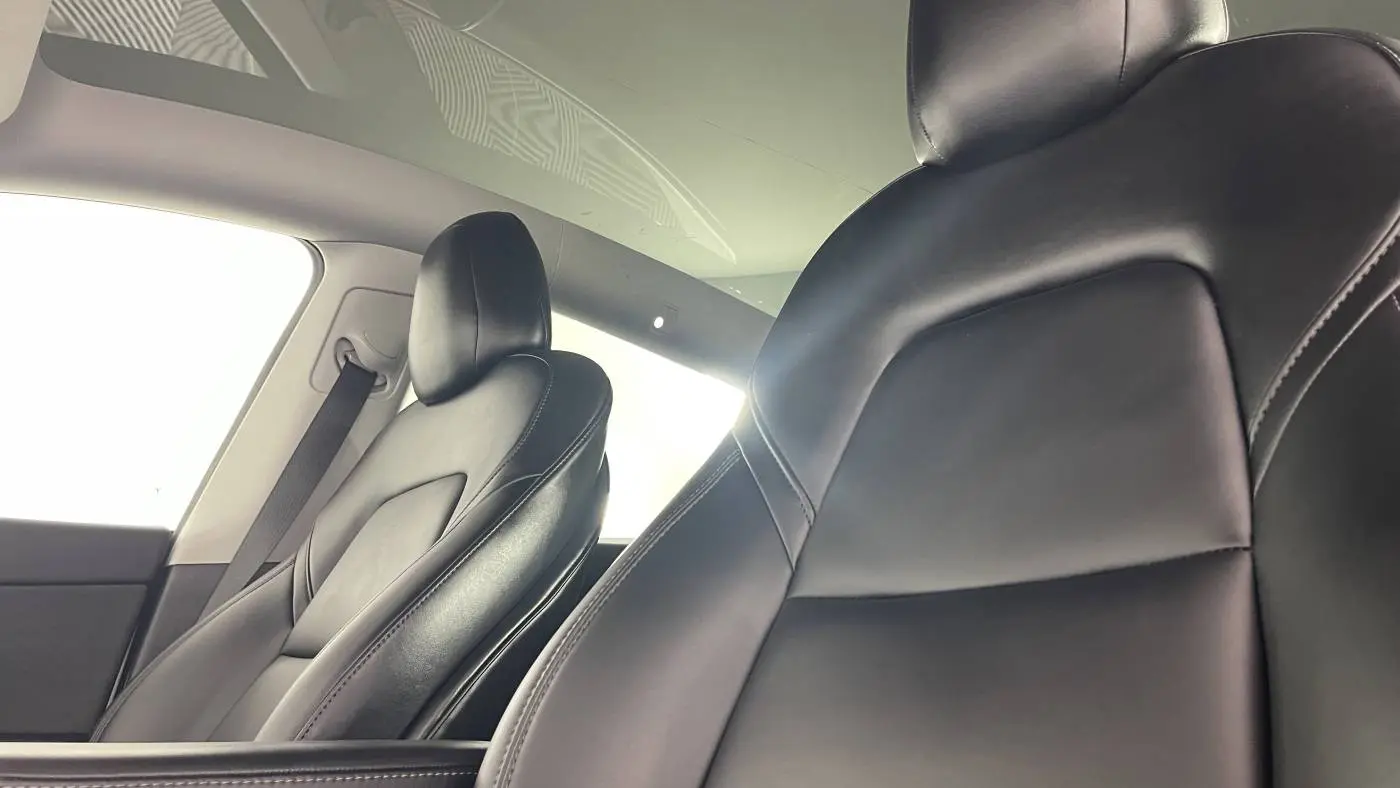 2021 Tesla Model Y 5YJYGDEE3MF268509