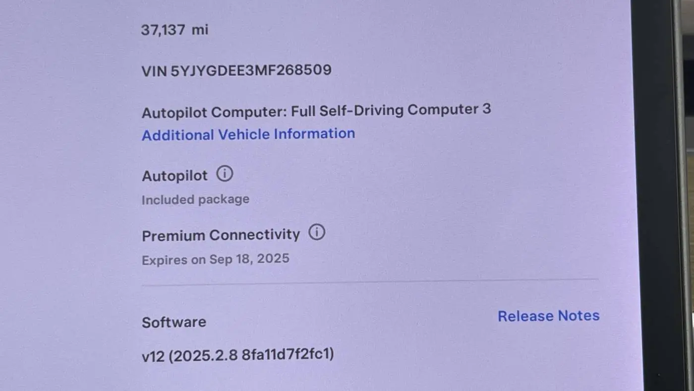 2021 Tesla Model Y 5YJYGDEE3MF268509