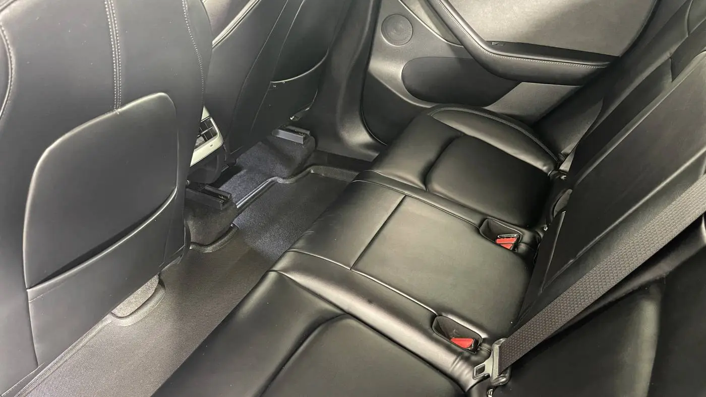 2021 Tesla Model Y 5YJYGDEE3MF268509