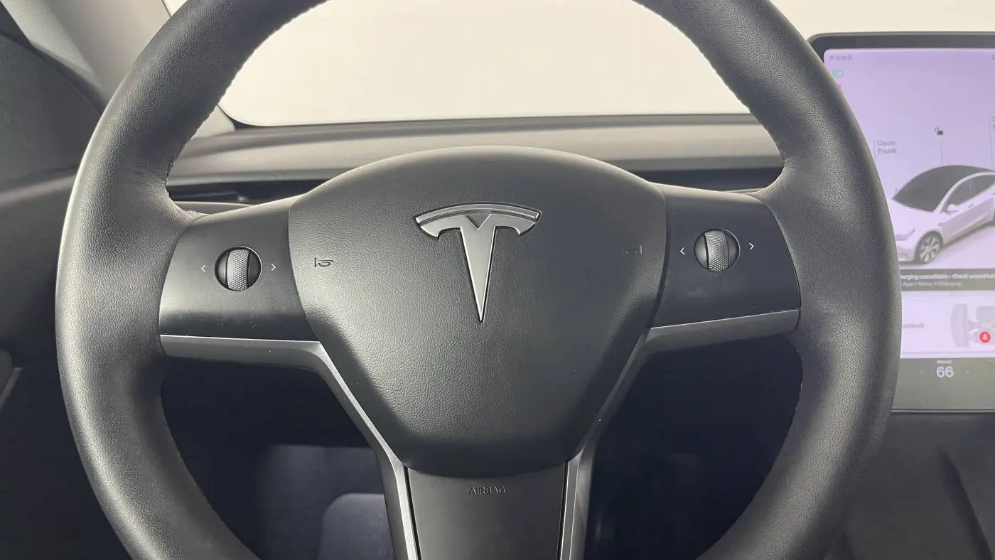 2021 Tesla Model Y 5YJYGDEE3MF268509