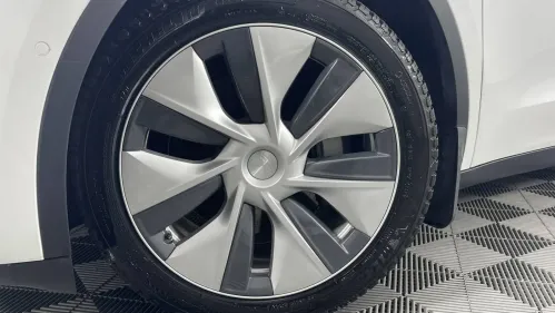 2021 Tesla Model Y 5YJYGDEE3MF268509