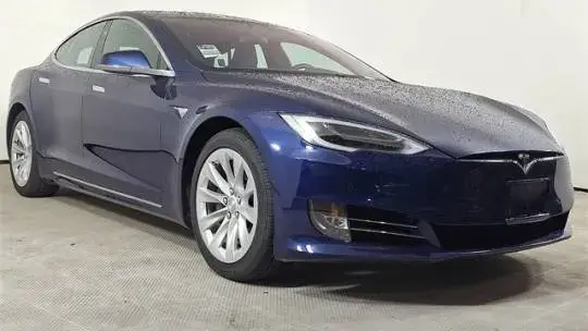 2017 Tesla Model S - Images - 3