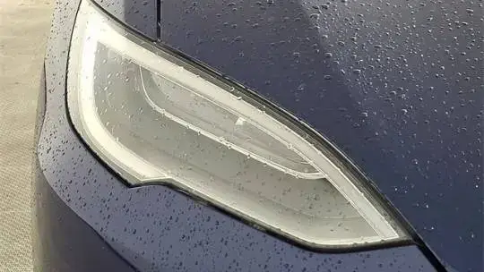 2017 Tesla Model S - Images - 10