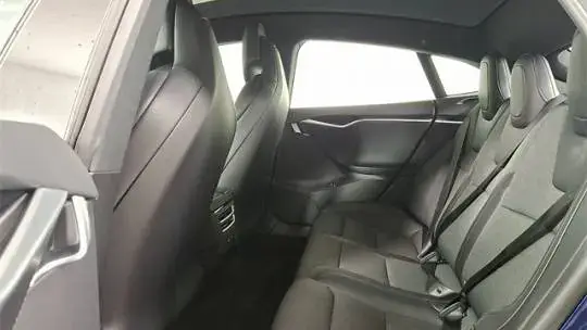 2017 Tesla Model S - Images - 11