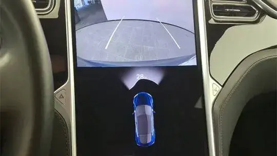 2017 Tesla Model S - Images - 20