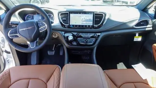 2025 Chrysler Pacifica 2C4RC1N7XSR574236