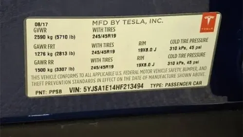 2017 Tesla Model S - Images - 28