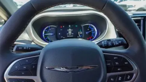 2025 Chrysler Pacifica 2C4RC1N7XSR574236