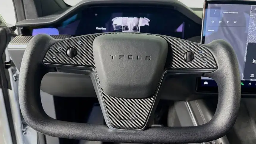 2022 Tesla Model X - Images - 12