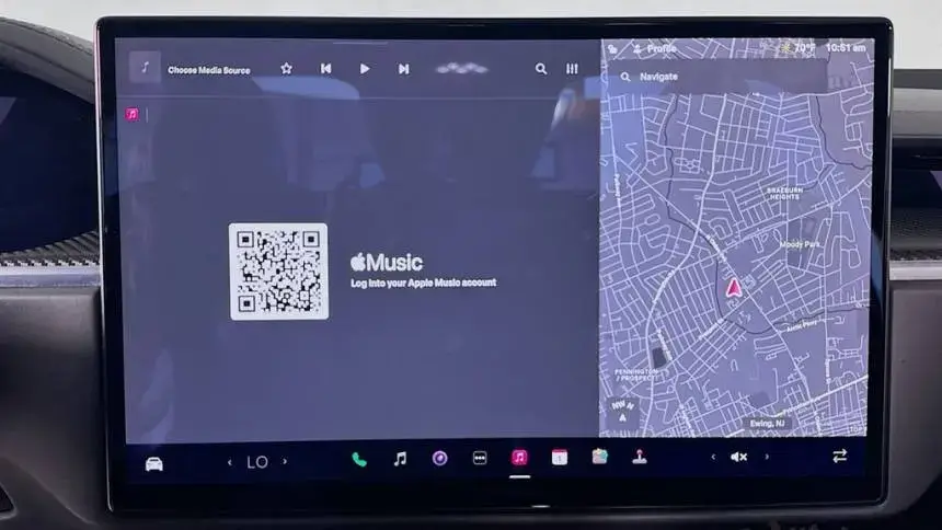2022 Tesla Model X - Images - 17