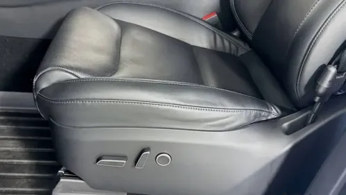 2022 Tesla Model X - Images - 26