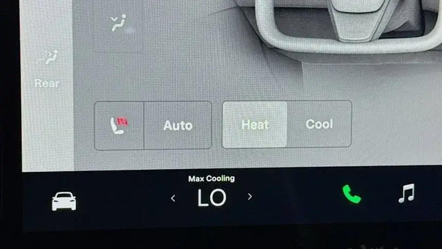 2022 Tesla Model X - Images - 27