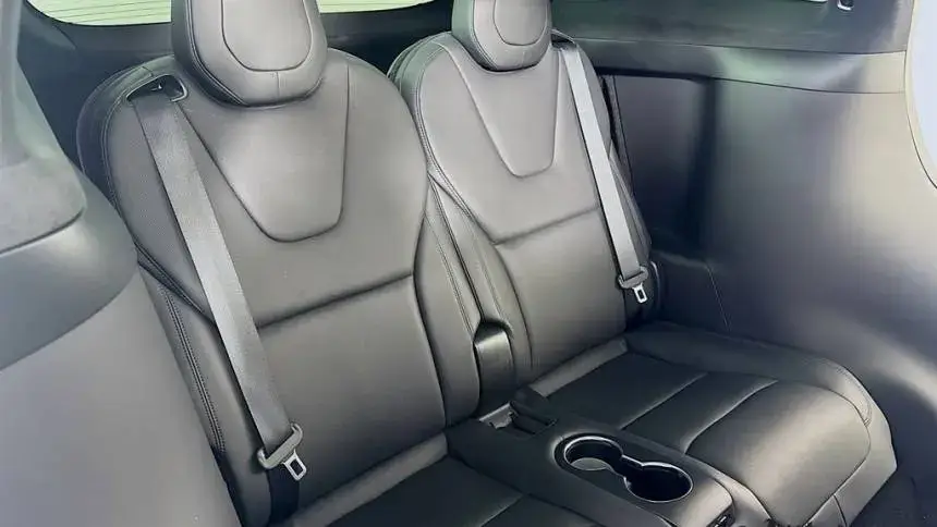 2022 Tesla Model X - Images - 35