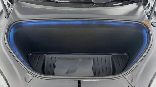 2022 Tesla Model X - Images - 39