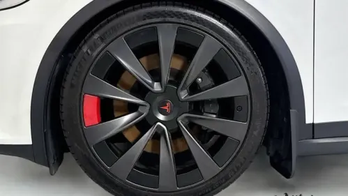 2022 Tesla Model X - Images - 40