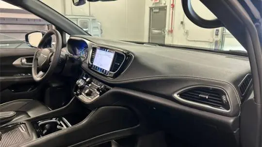 2022 Chrysler Pacifica 2C4RC1S74NR152343
