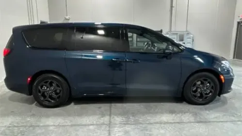 2022 Chrysler Pacifica 2C4RC1S74NR152343