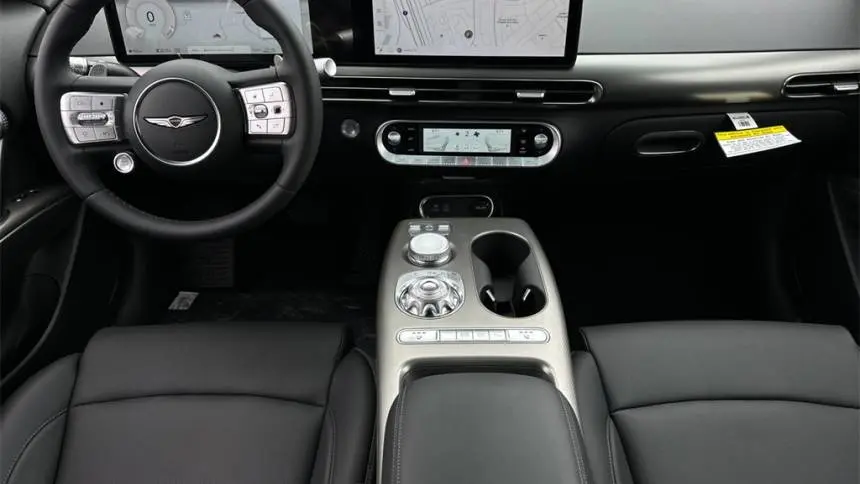 2025 Genesis GV60 KMUKB4SAXSU028235