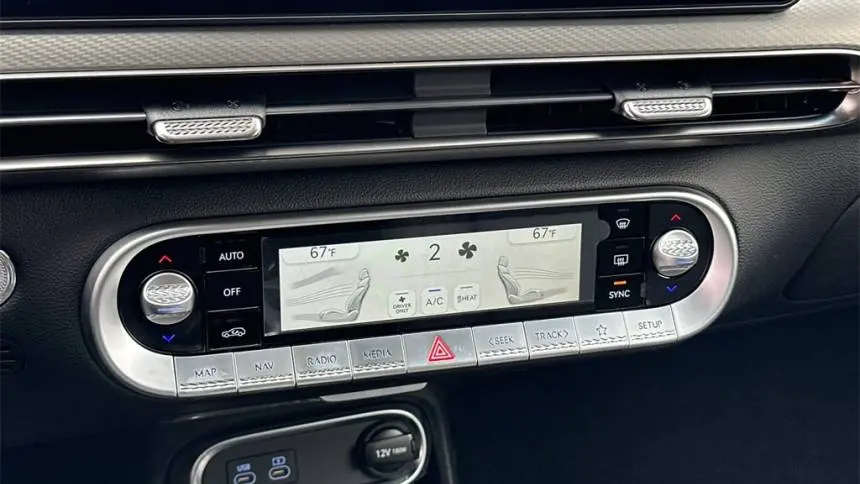 2025 Genesis GV60 KMUKB4SAXSU028235
