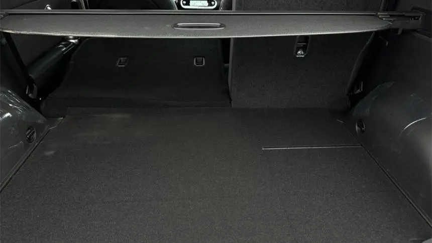 2025 Genesis GV60 KMUKB4SAXSU028235