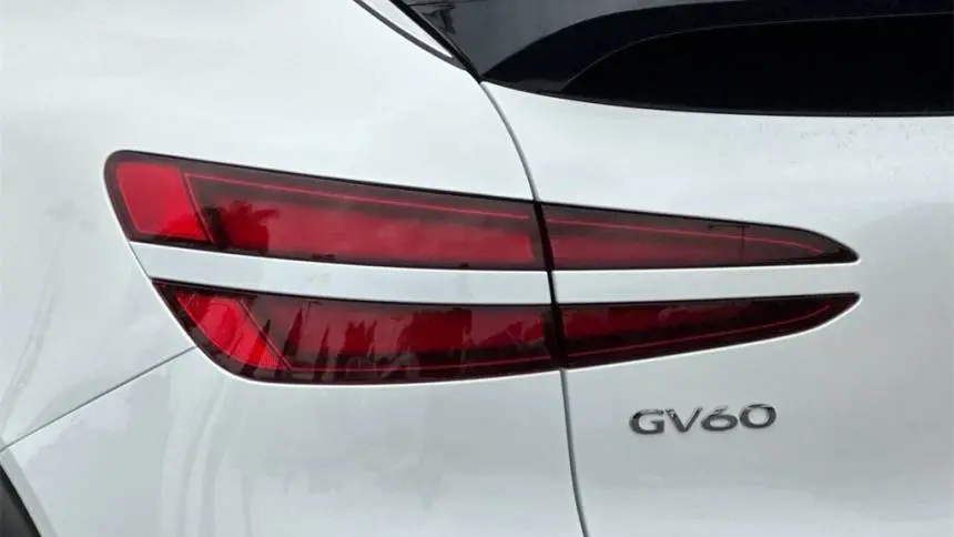 2025 Genesis GV60 KMUKB4SAXSU028235