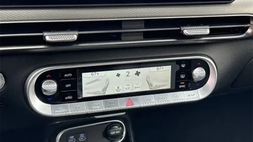2025 Genesis GV60 KMUKB4SAXSU028235