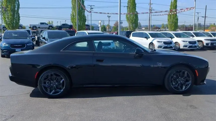2025 Dodge Charger Daytona 2C3CDBCK4SR543410